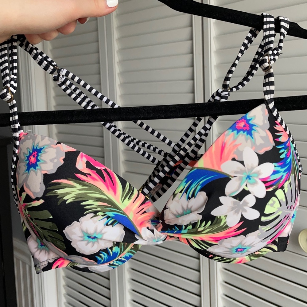 Floral Push-Up Bikini Top🌸